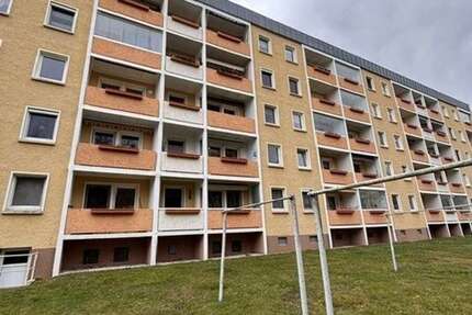 Wohnung zum Kaufen in Hohenstein-Ernstthal 49.000 € 65.85 m² 4 zimmer