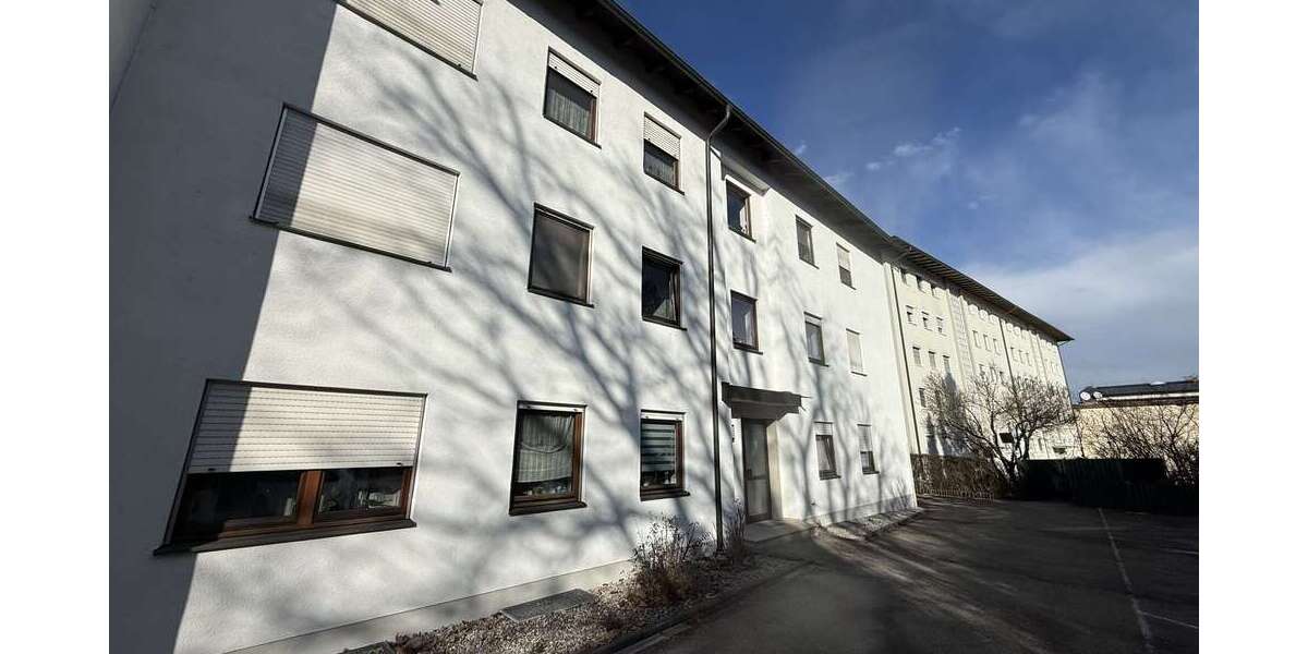 Etagenwohnung Trostberg - 4 Zimmer, 89 m&sup2;, 245.000&euro; | Angebot:25140117