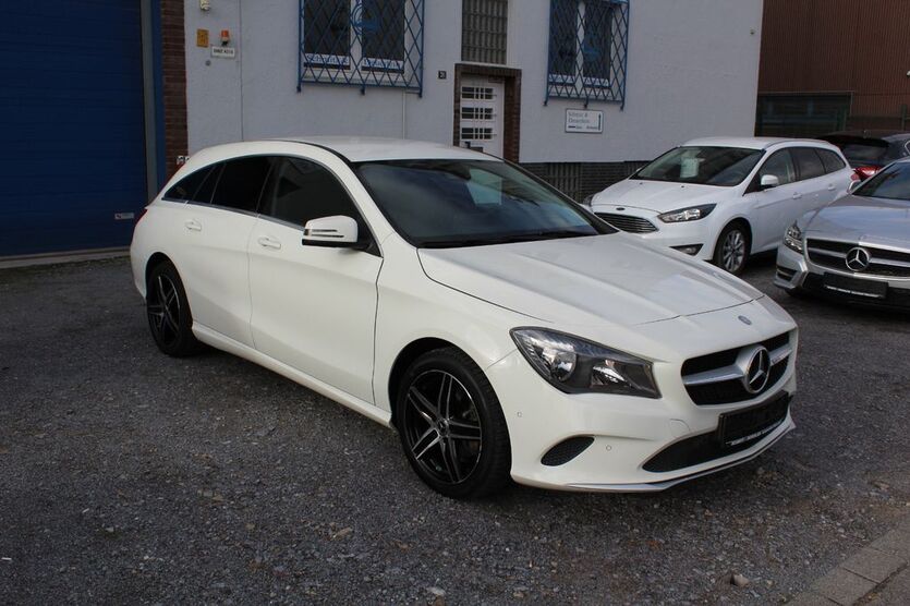 Mercedes-Benz CLA 220 183.748 km 11.990 € Düsseldorf 40231