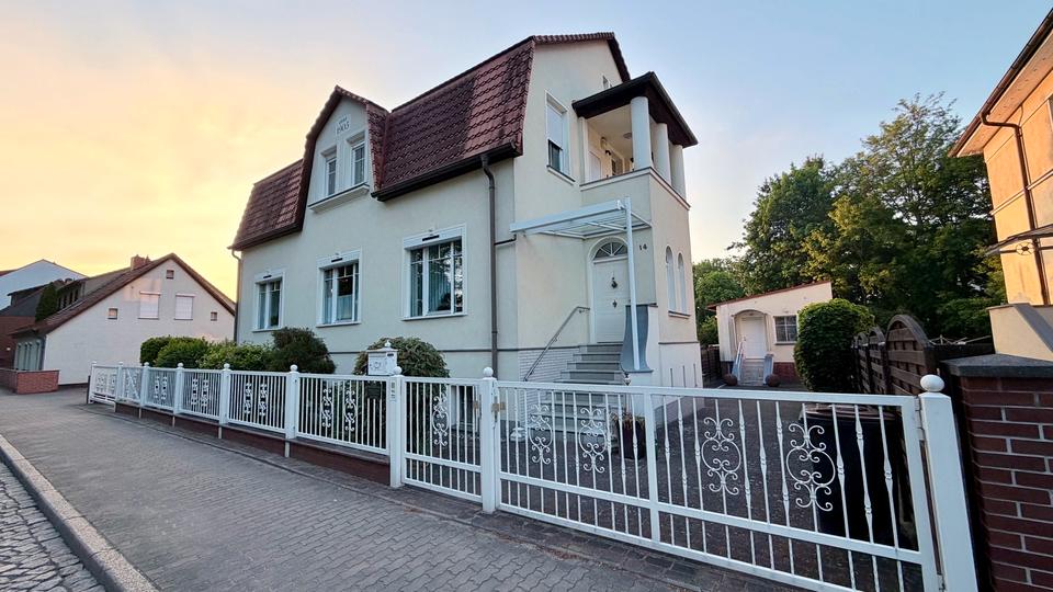 Villa Rathenow - 6 Zimmer, 190 m&sup2;, 600.000&euro; | Angebot:26693694