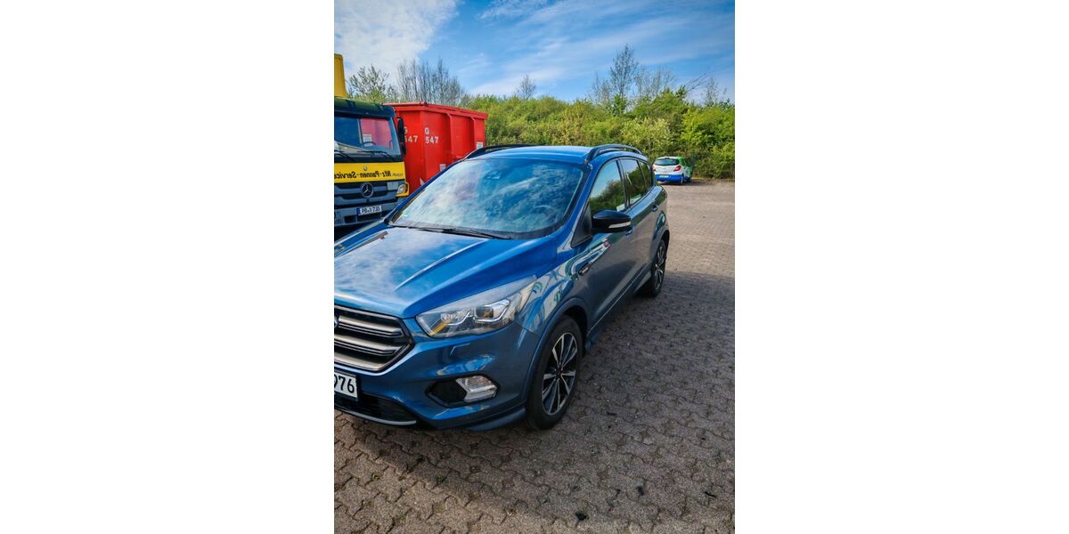 Ford Kuga 78.000 km 15.500 &euro; Paderborn 33106