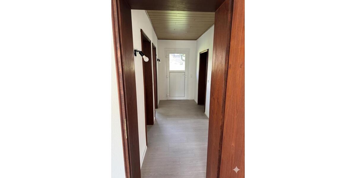 Einfamilienhaus Marienheide - 4 Zimmer, 140 m&sup2;, 1.250&euro; | Angebot:25422430