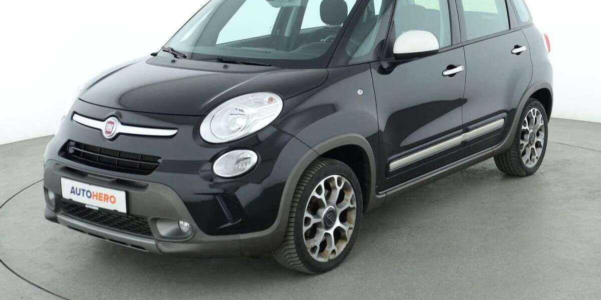 Fiat 500L 98.295 km 8.620 &euro; Köln 50739