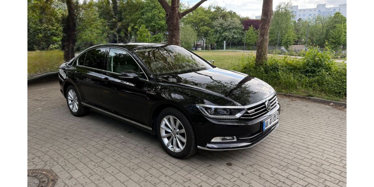 VW Passat 127.000 km 18.199 &euro; Hamburg 22177