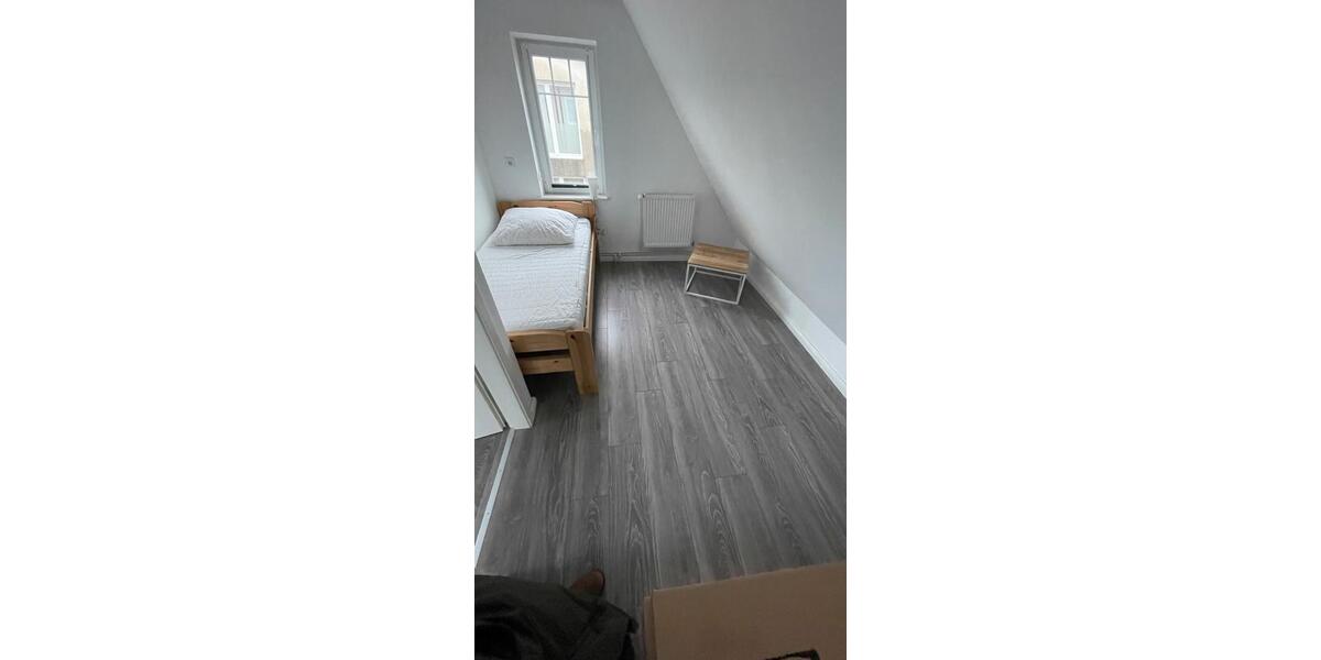Einfamilienhaus Husum - 3 Zimmer, 100 m&sup2;, 1.400&euro; | Angebot:25419087