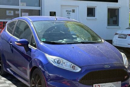 Ford Fiesta 134.826 km 9.999 &euro; VÖHRINGEN (LANDKREIS ROTTWEIL BEI STUTTGART) 72189