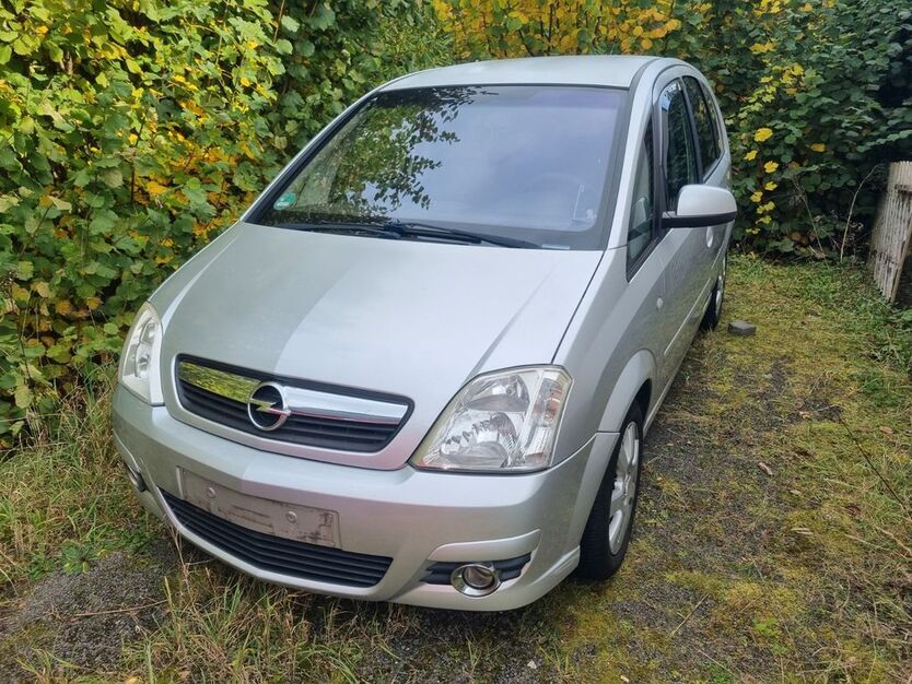 Opel Meriva 213.000 km 999 € Siegen 57078