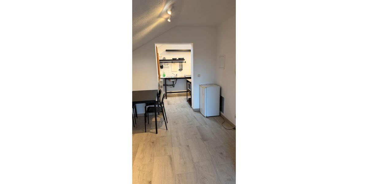 Dachgeschoßwohnung Vaterstetten Parsdorf - 2 Zimmer, 40 m&sup2;, 1.000&euro; | Angebot:25181690