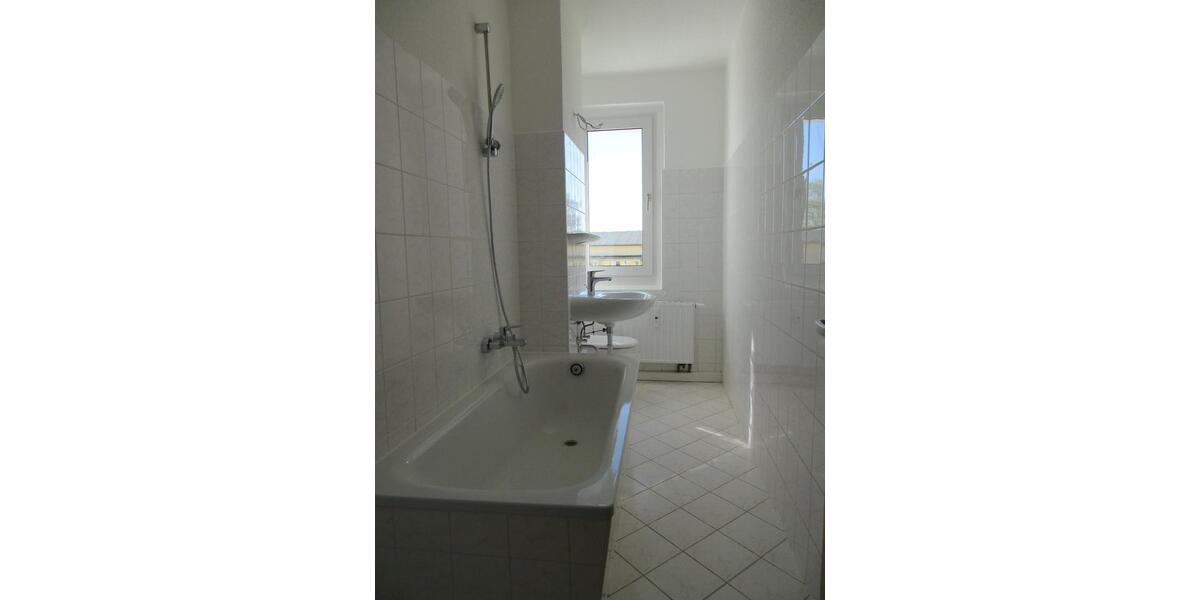 Etagenwohnung Neustadt in Sachsen - 3 Zimmer, 58 m&sup2;, 335&euro; | Angebot:26276024