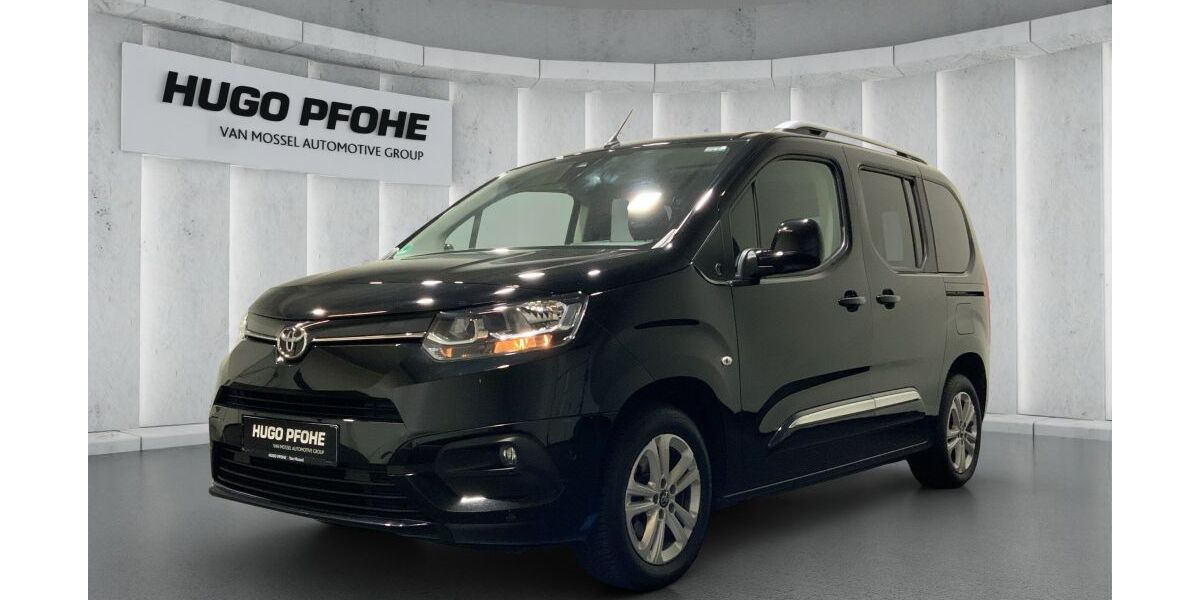 Toyota Proace City 82.659 km 17.950 &euro; Hamburg 22335