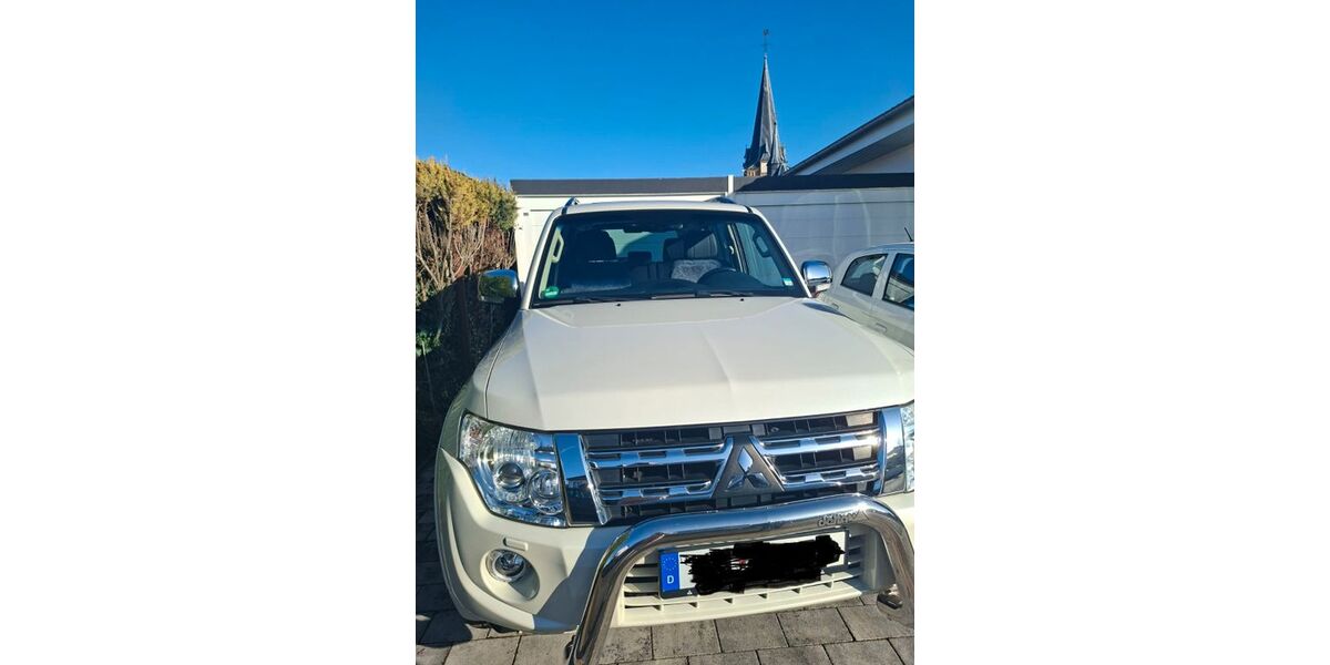 Mitsubishi Pajero 122.500 km 23.900 &euro; Langenlonsheim 55450