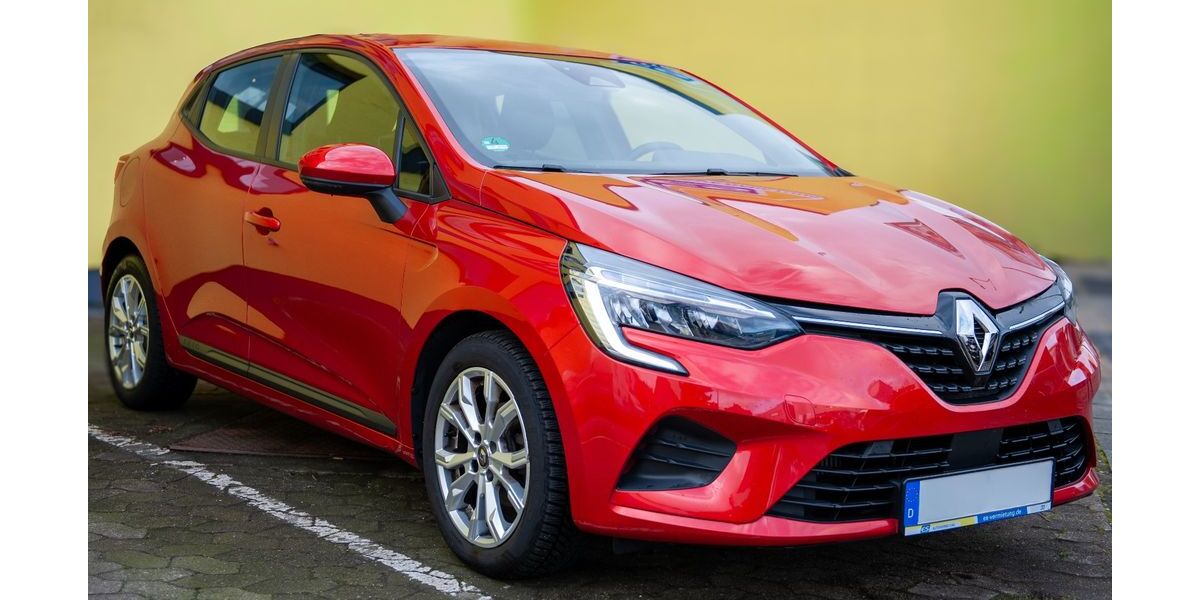 Renault Clio 62.000 km 10.990 &euro; Nürnberg 90439