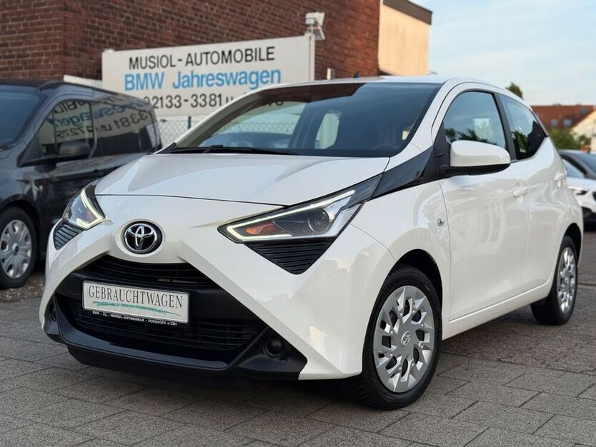 Aygo (X)