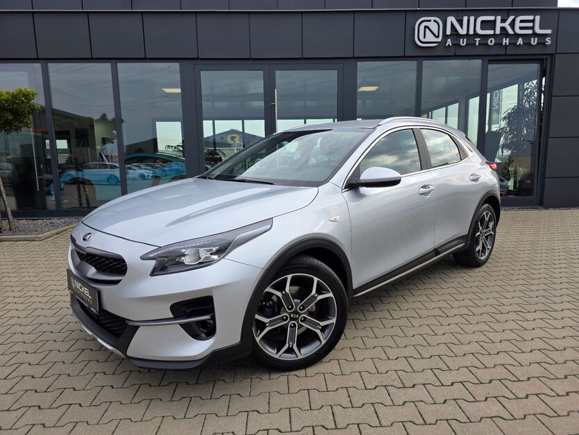 Kia XCeed 54.152 km 19.999 € Damme 49401