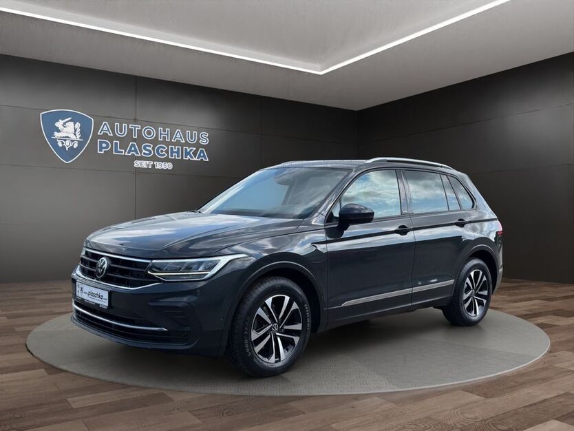 VW Tiguan 88.400 km 23.450 € Amelinghausen 21385