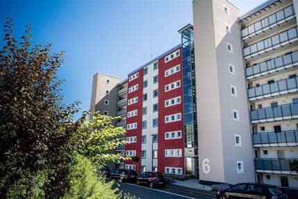 RESERVIERT: 7.Obergeschoss: 2 Zimmer-Wohnung mit Balkon für Sportler