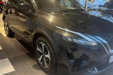 Nissan Qashqai 28.613 km 26.590 &euro; Freising 85356