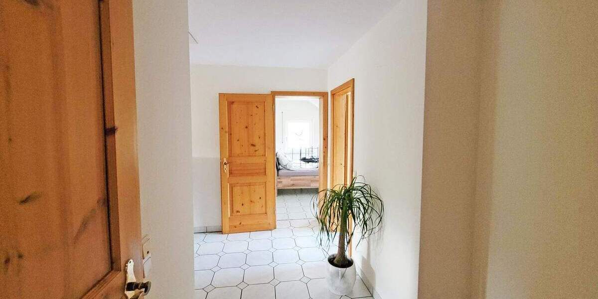 Etagenwohnung Neuenstein Mühlbach - 3 Zimmer, 93 m&sup2;, 600&euro; | Angebot:26410949
