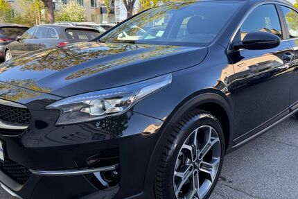 Kia XCeed 64.201 km 18.999 &euro; München 81243