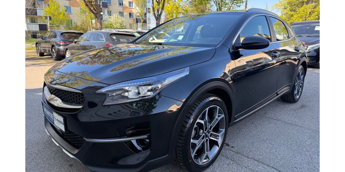 Kia XCeed 64.201 km 18.999 &euro; München 81243