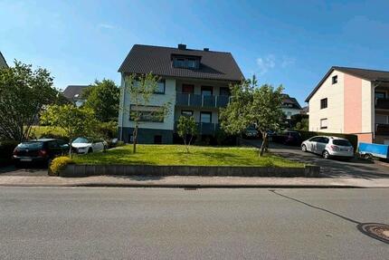 Haus Wenden - 12 Zimmer, 270 m&sup2;, 565.000&euro; | Angebot:26766493