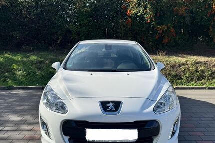 Peugeot 308 33.350 km 7.900 &euro; Schwalbach 65824