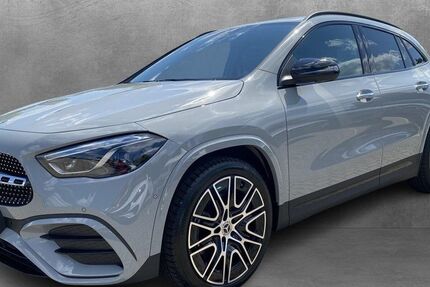 Mercedes-Benz GLA 180 15.000 km 42.340 € Waren 17192