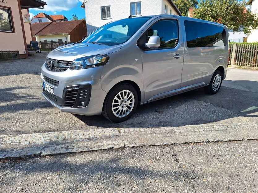 Opel Vivaro 99.000 km 22.000 € Pfaffenhofen 85276