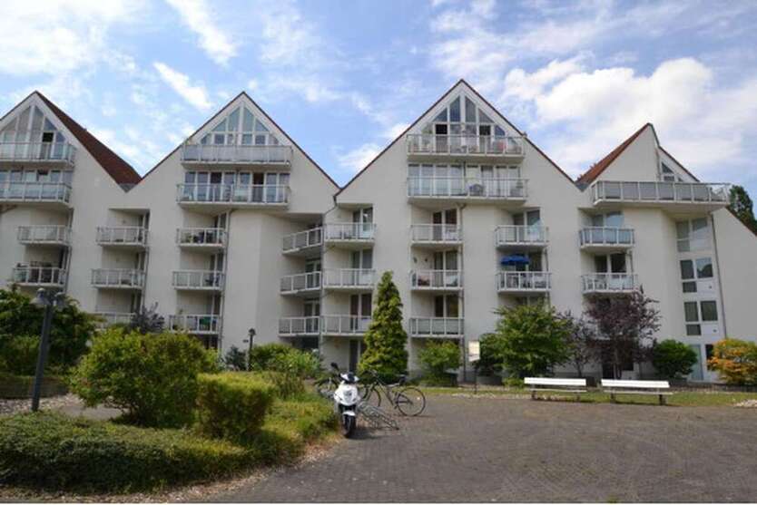 Wohnung zum Mieten in Köln 330 € 26.03 m²