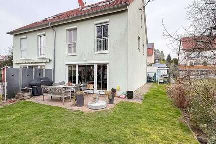 Haus Eschborn - 5 Zimmer, 161 m&sup2;, 2.500&euro; | Angebot:24979162