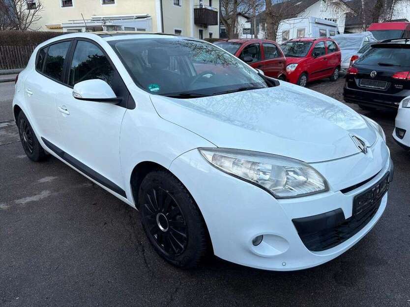 Renault Megane 184.500 km 3.999 € München 81245