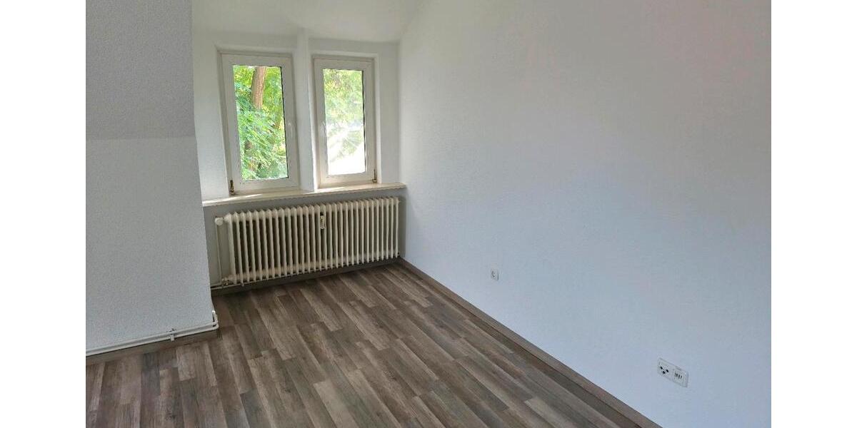 Dachgeschoßwohnung Nienburg (Weser) - 3 Zimmer, 61 m&sup2;, 80.000&euro; | Angebot:27163137