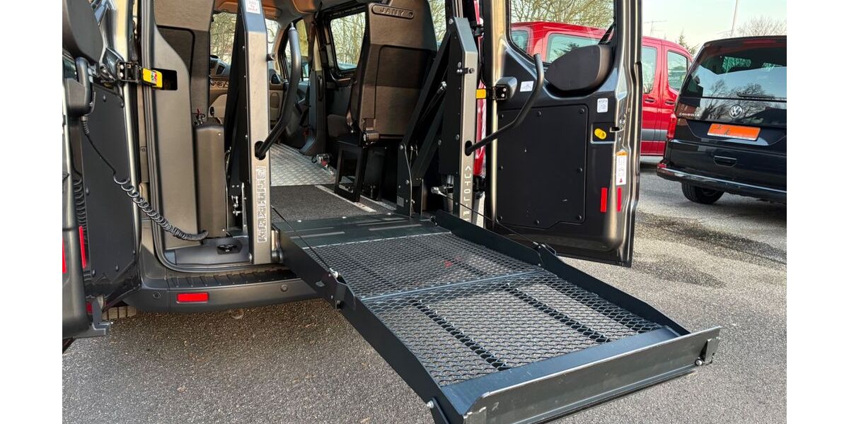 Ford Transit 14.700 km 27.990 € Lübeck 23560