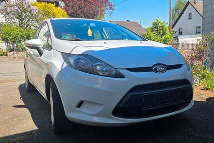 Ford Fiesta 161.000 km 3.900 &euro; Waldbröl 51545