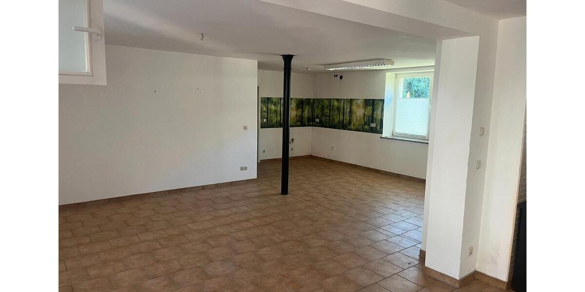 Erdgeschoßwohnung Pirna - 2 Zimmer, 105 m&sup2;, 600&euro; | Angebot:26279418