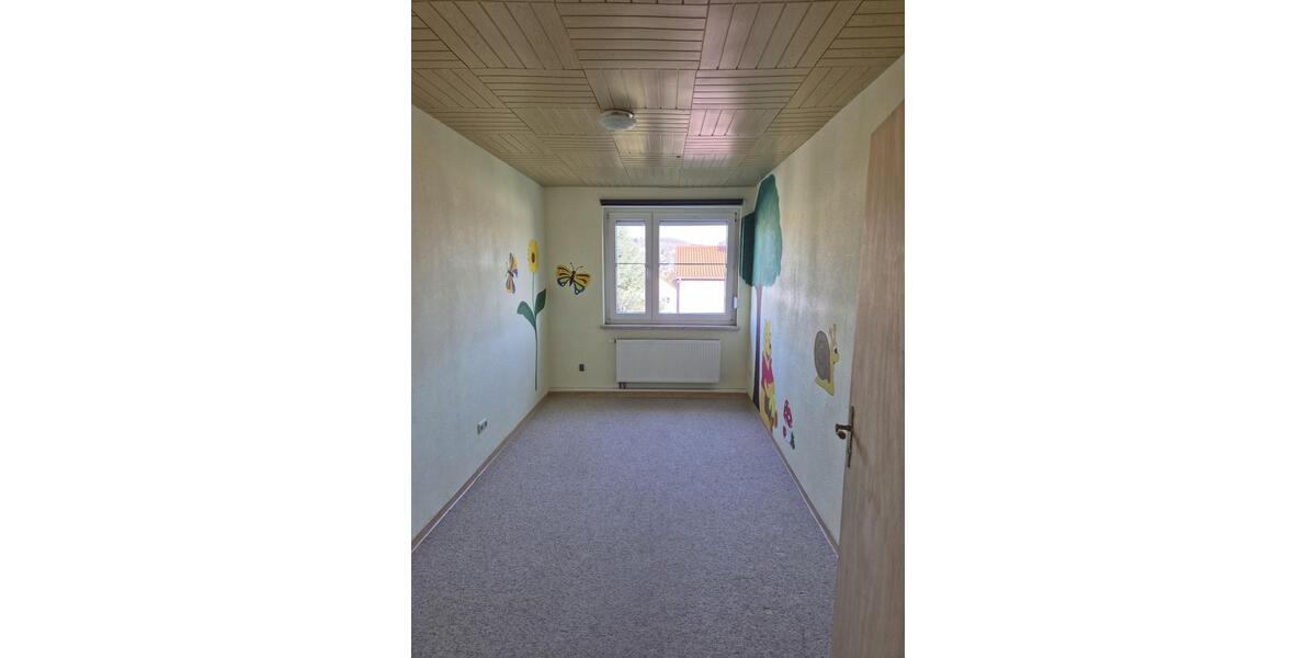 Etagenwohnung Ochsenfurt - 4 Zimmer, 82 m&sup2;, 199.000&euro; | Angebot:25321673