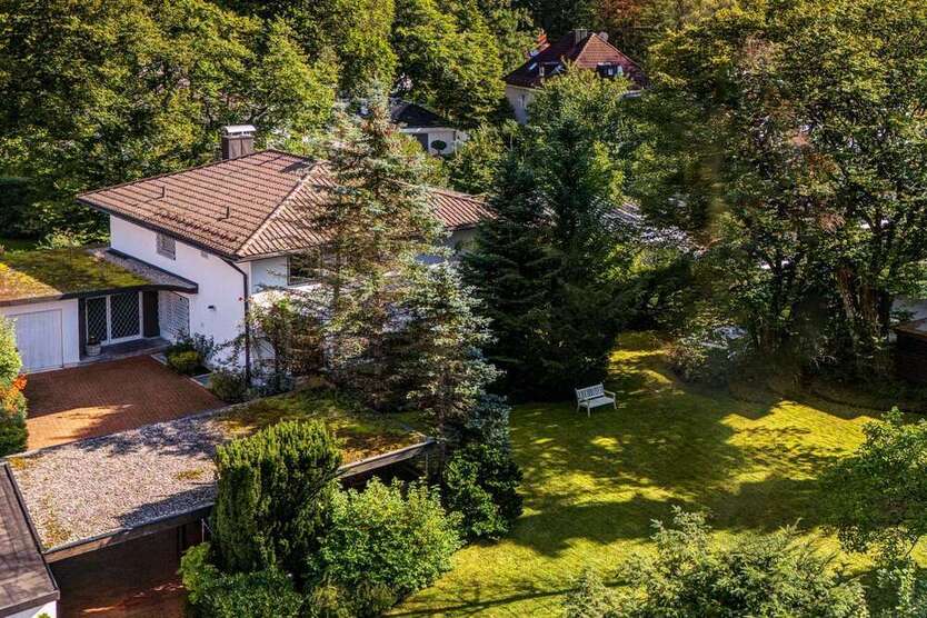 Grundstück zu verkaufen in München 2.850.000 € 697 m²