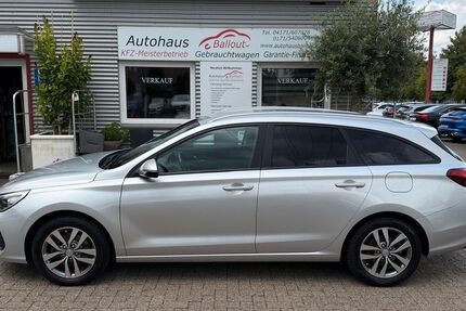 Hyundai i30 249.000 km 8.950 &euro; Winsen (Luhe). 21423