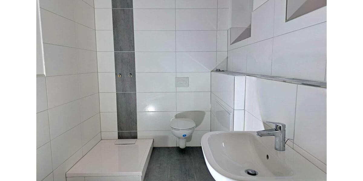 Erdgeschoßwohnung Leipzig Paunsdorf - 4 Zimmer, 100 m&sup2;, 1.070&euro; | Angebot:25428644
