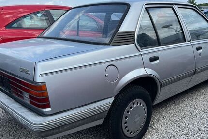 Opel Ascona 49.000 km 1.999 &euro; München 81829