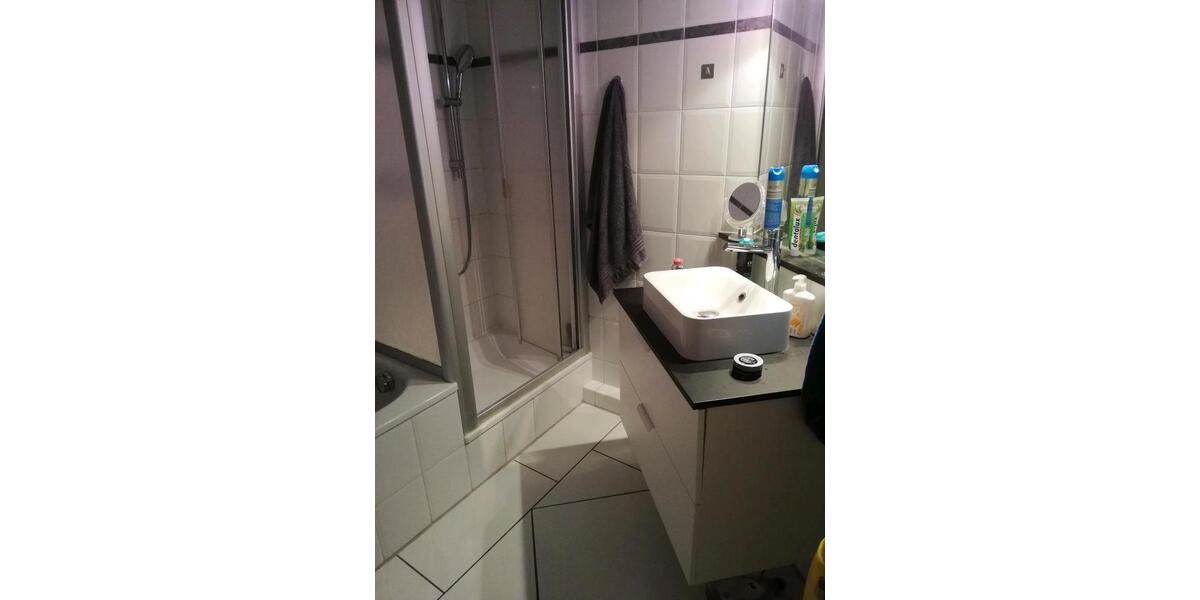 Dachgeschoßwohnung Mönchengladbach Süd - 3 Zimmer, 85 m&sup2;, 195.000&euro; | Angebot:27298975