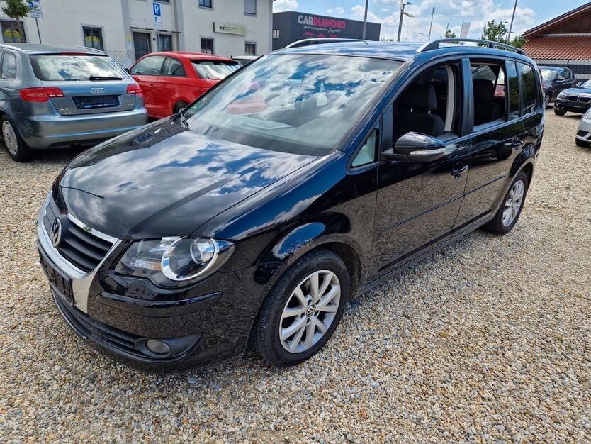 VW Touran 148.000 km 4.980 € Deggendorf 94469