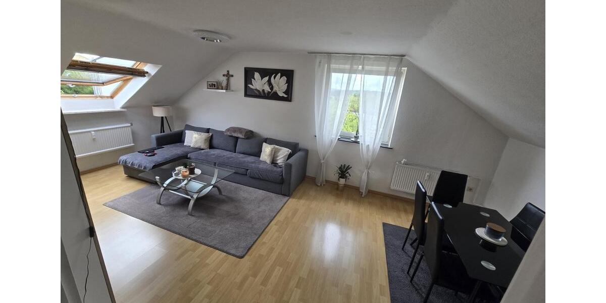 Dachgeschoßwohnung Bovenden - 3 Zimmer, 72 m&sup2;, 620&euro; | Angebot:26323266