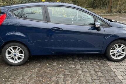 Ford Fiesta 77.000 km 8.800 &euro; Langenselbold 63505