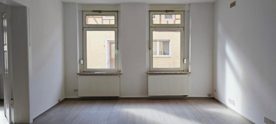 Erdgeschoßwohnung Wallhausen - 2 Zimmer, 70 m&sup2;, 350&euro; | Angebot:25993840