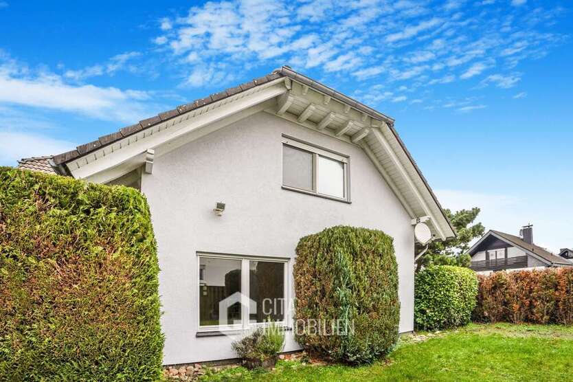 Haus zum Mieten in Niddatal 2.000 € 175 m²