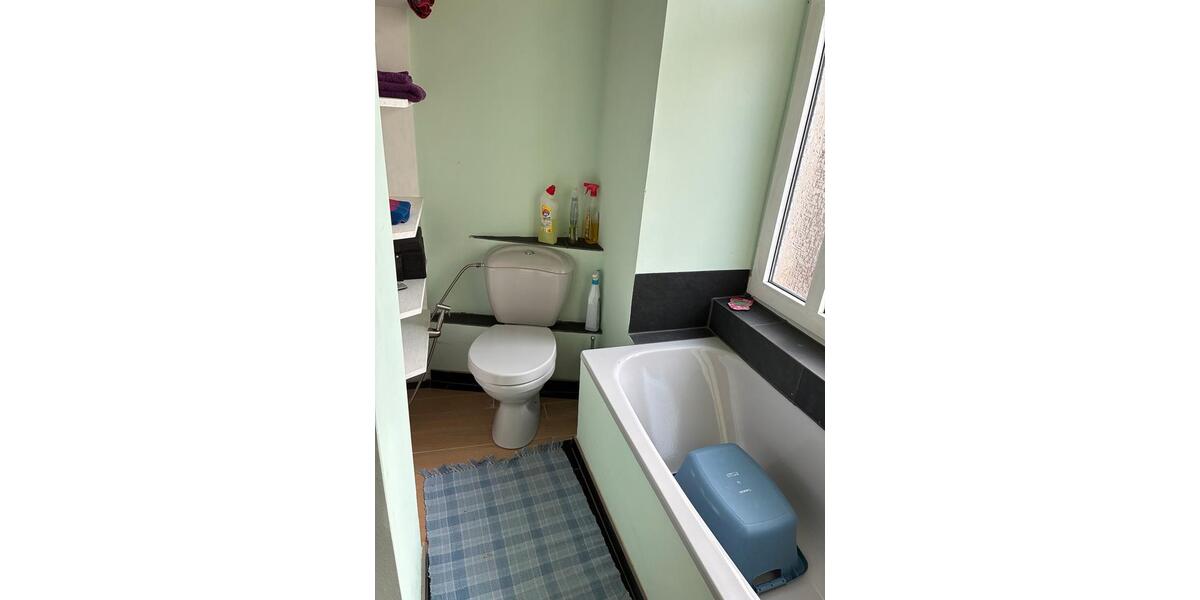 Einfamilienhaus Reil - 7 Zimmer, 235 m&sup2;, 270.000&euro; | Angebot:26942165