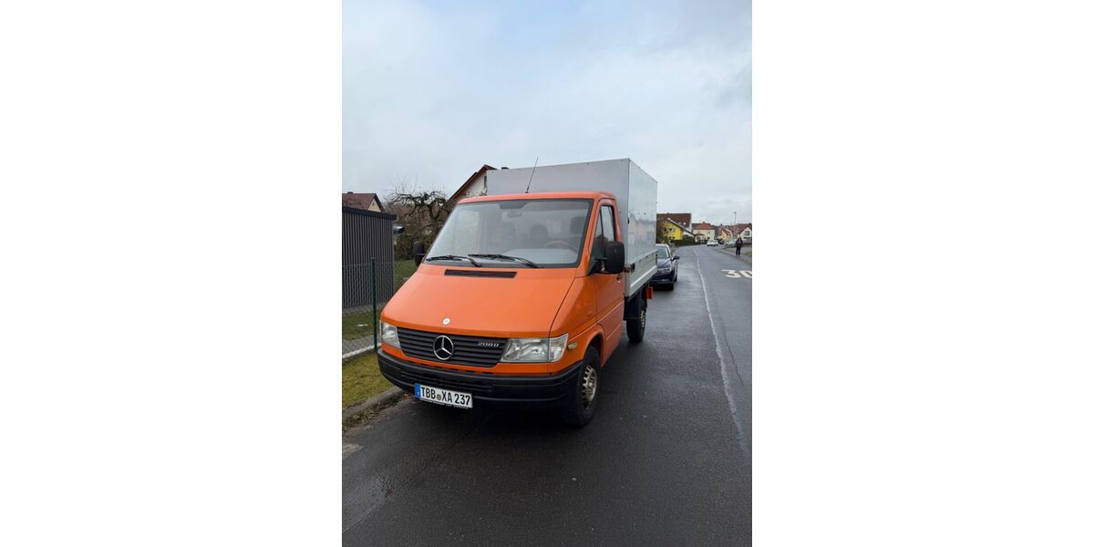 Mercedes-Benz Sprinter 231.000 km 3.500 &euro; Lauda-Königshofen 97922