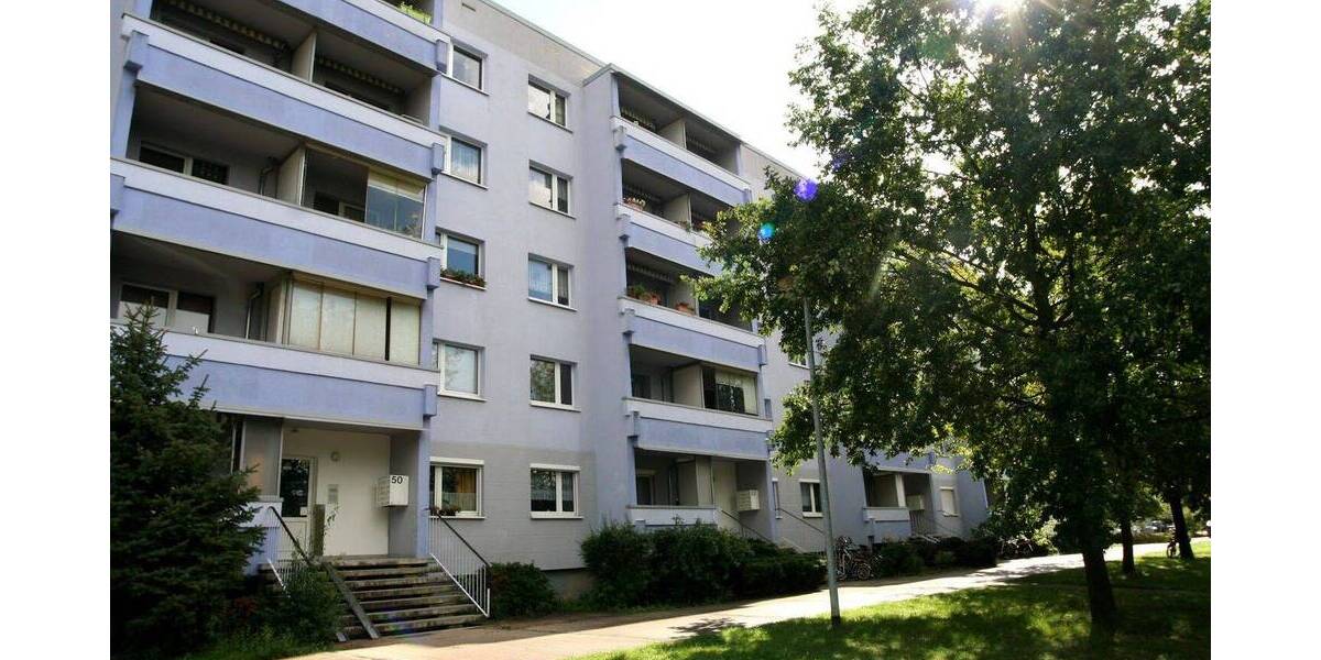 Etagenwohnung Dessau-Roßlau Süd - 3 Zimmer, 49 m&sup2;, 308&euro; | Angebot:26841875