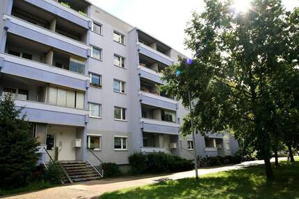 Wohnung Dessau-Roßlau Süd - 3 Zimmer, 49 m&sup2;, 308&euro; | Angebot:26841875